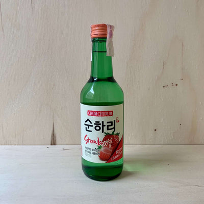 Soju Strawberry Korean Liquor 12% 360ml - Chum Churum